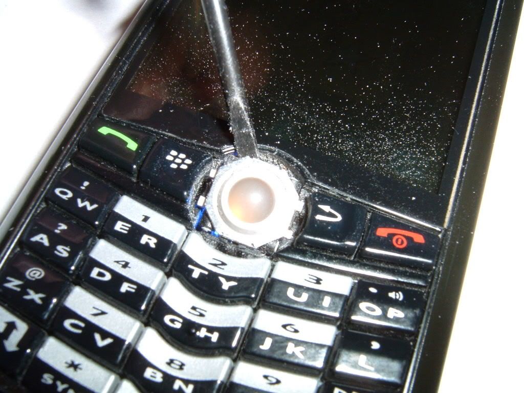 Cleaning the BlackBerry trackball